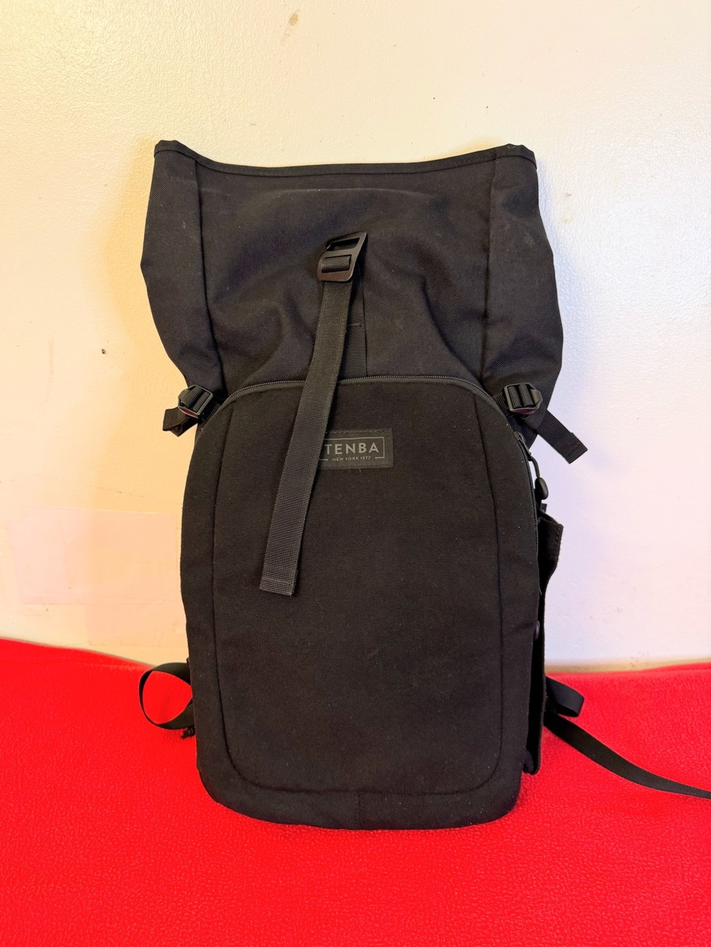 Tenba Fulton v2 14L Backpack Black Camera Bag EUC